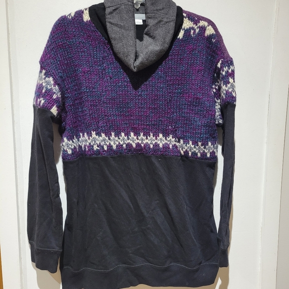 Mix Matched Wool Sweater Turtleneck - Picture 1 of 13